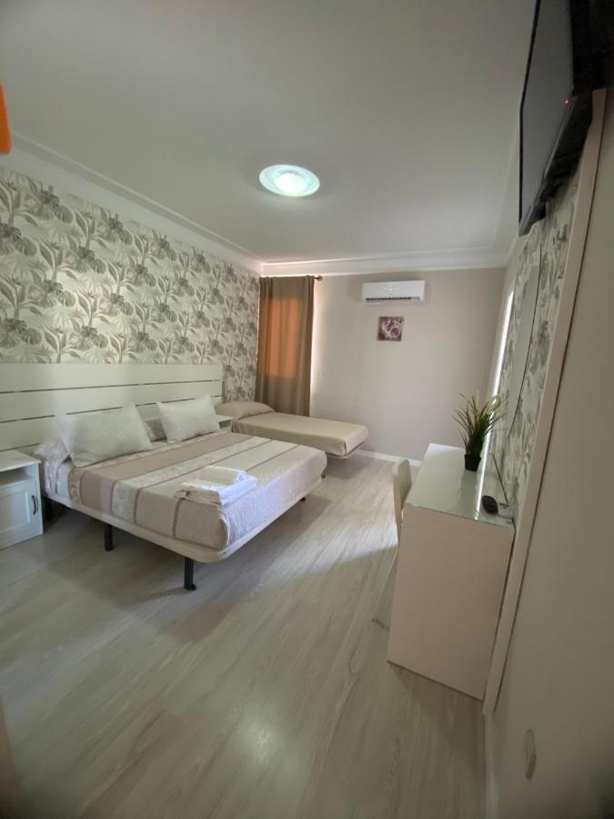 Hostal Fuente Del Pino Jumilla Exterior foto